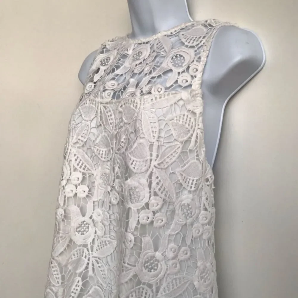 NWT WAYF White Lace dress size M